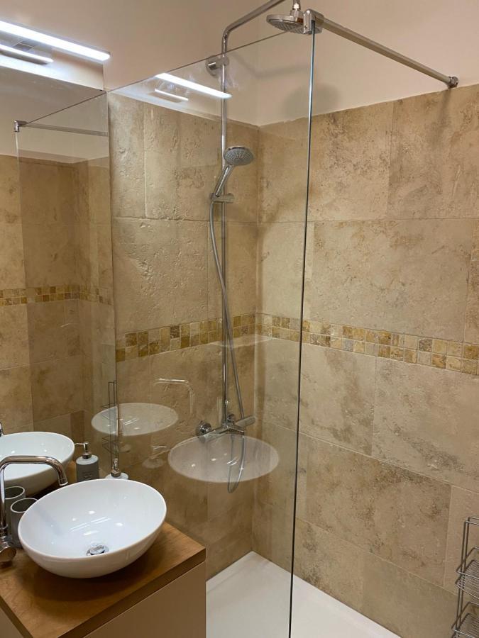 Bitcoin And Ethereum Deluxe Apartments بار المظهر الخارجي الصورة